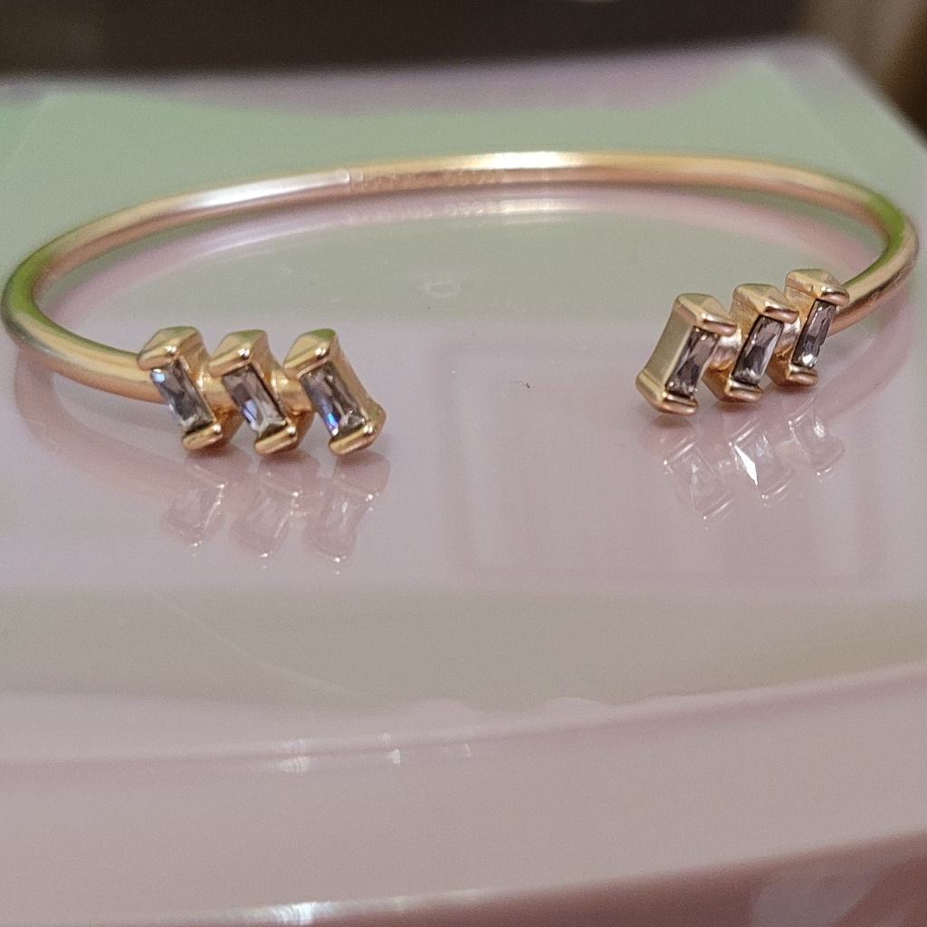 Beautiful Kendra Scott Rose Gold Adjustable Cuff Bracelet
